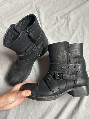 Vintage Buffalo London Black Leather Moto Boots